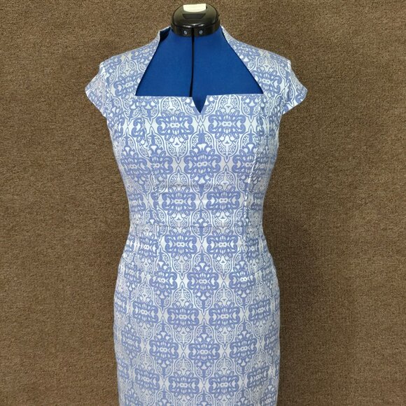 Adrianna Papell Dresses & Skirts - Adrianna Papell Blue Silver Floral Jacquard Cocktail Dress Size 8 Wedding Guest